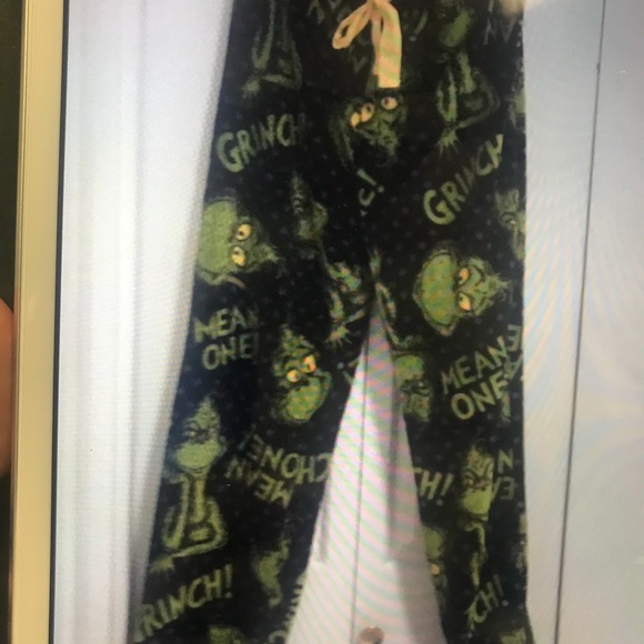 Pajamas. Size 4 -6. Adjustable waist band - Picture 1 of 3